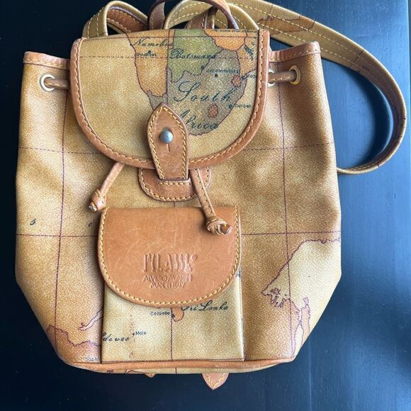 AUTHENTIC ALVIERO MARTINI BACKPACK - Picture 2 of 10